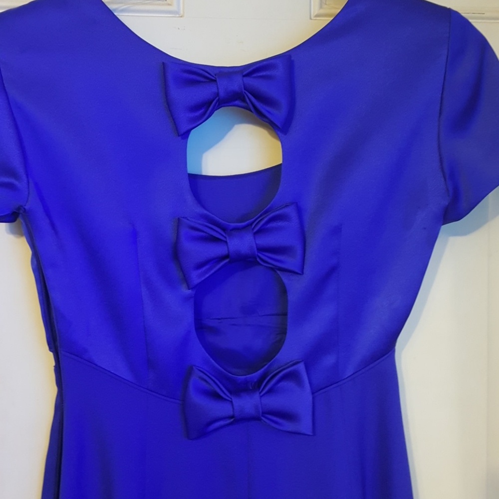 Sapphire blue classic formal bow dress